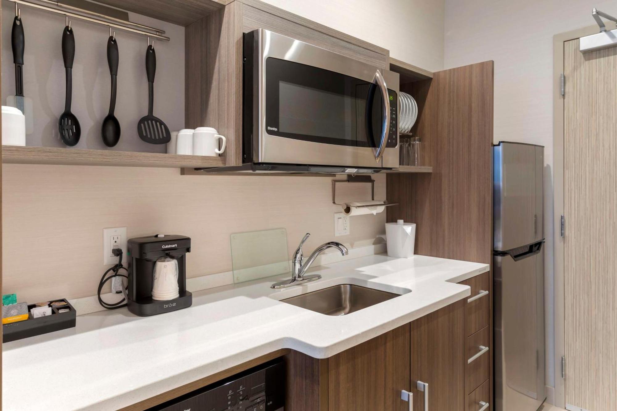 Home2 By Hilton Redlands